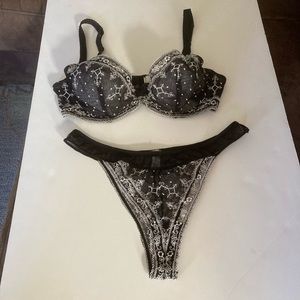 NWOT - Etam French Intimacy Black & White Bra & Panty Set